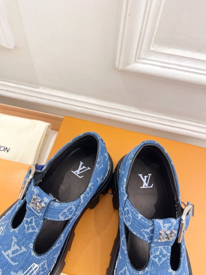 Louis Vuitton Low Shoes